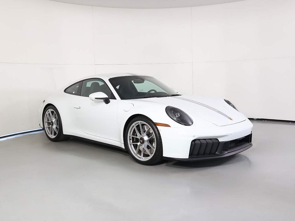 2025 Porsche 911 Carrera GTS