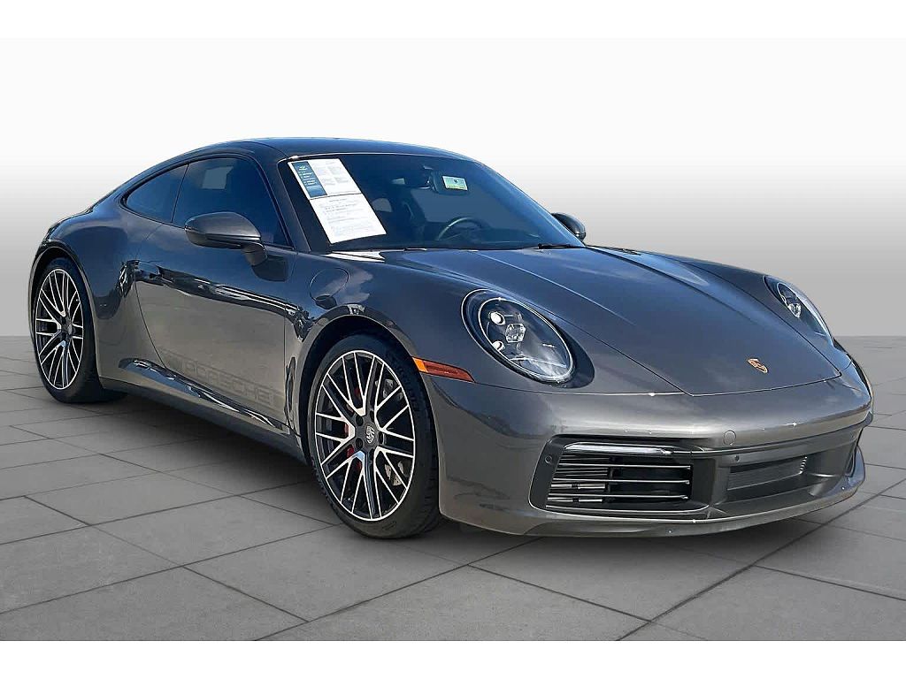 2024 Porsche 911 Carrera 4 GTS