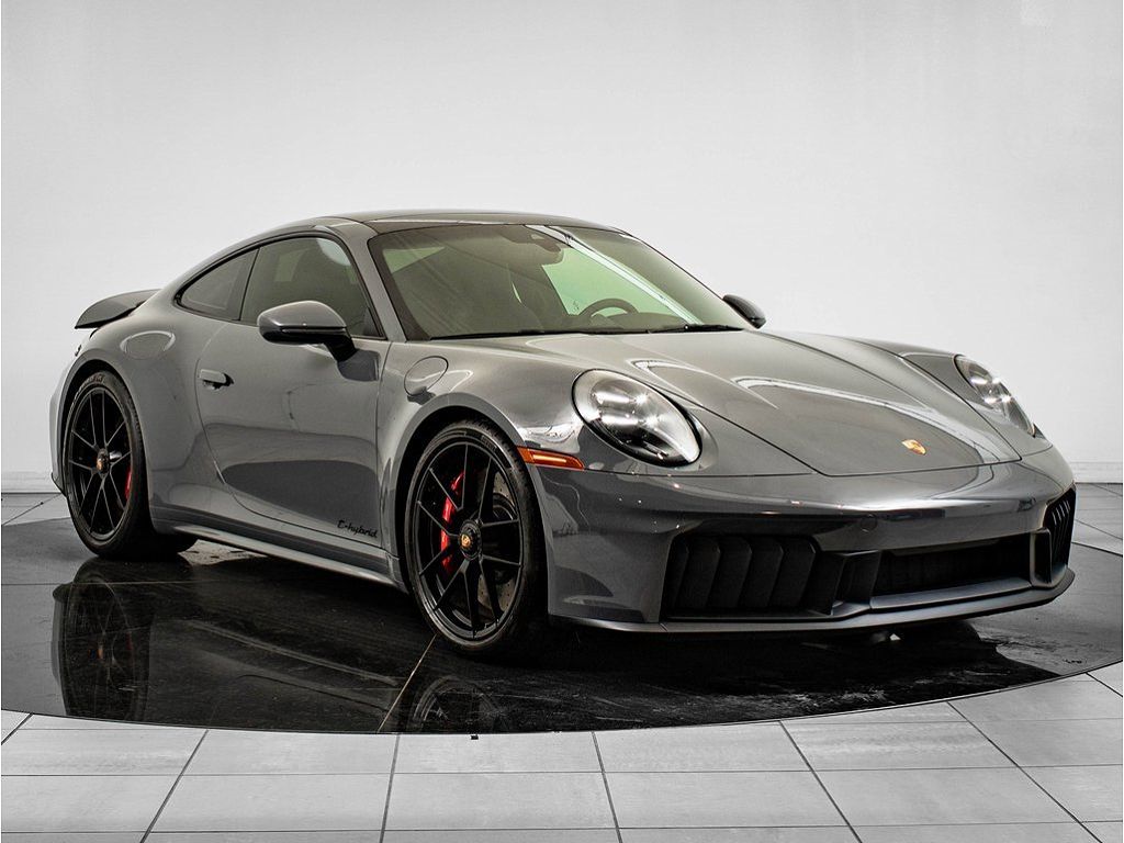 2025 Porsche 911 Carrera GTS
