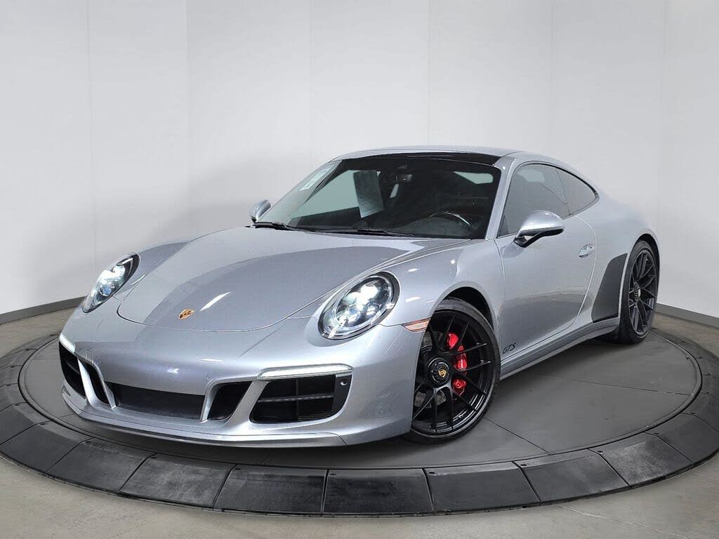 2019 Porsche 911 Carrera GTS