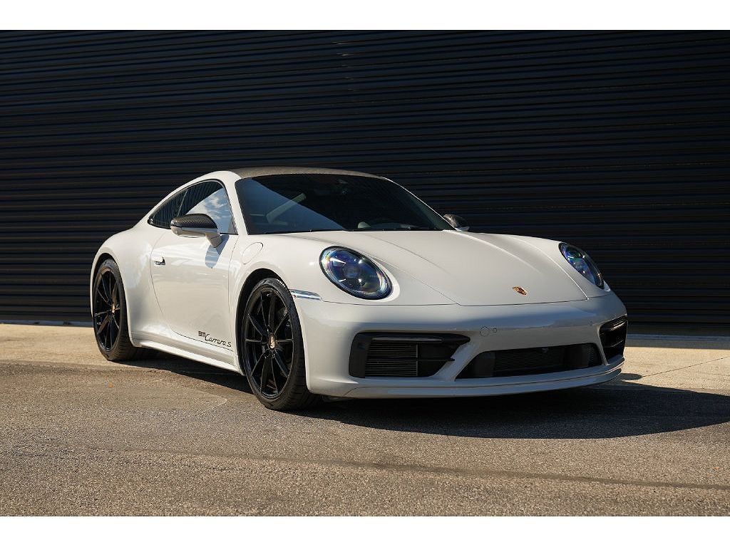 2023 Porsche 911 Carrera 4 GTS