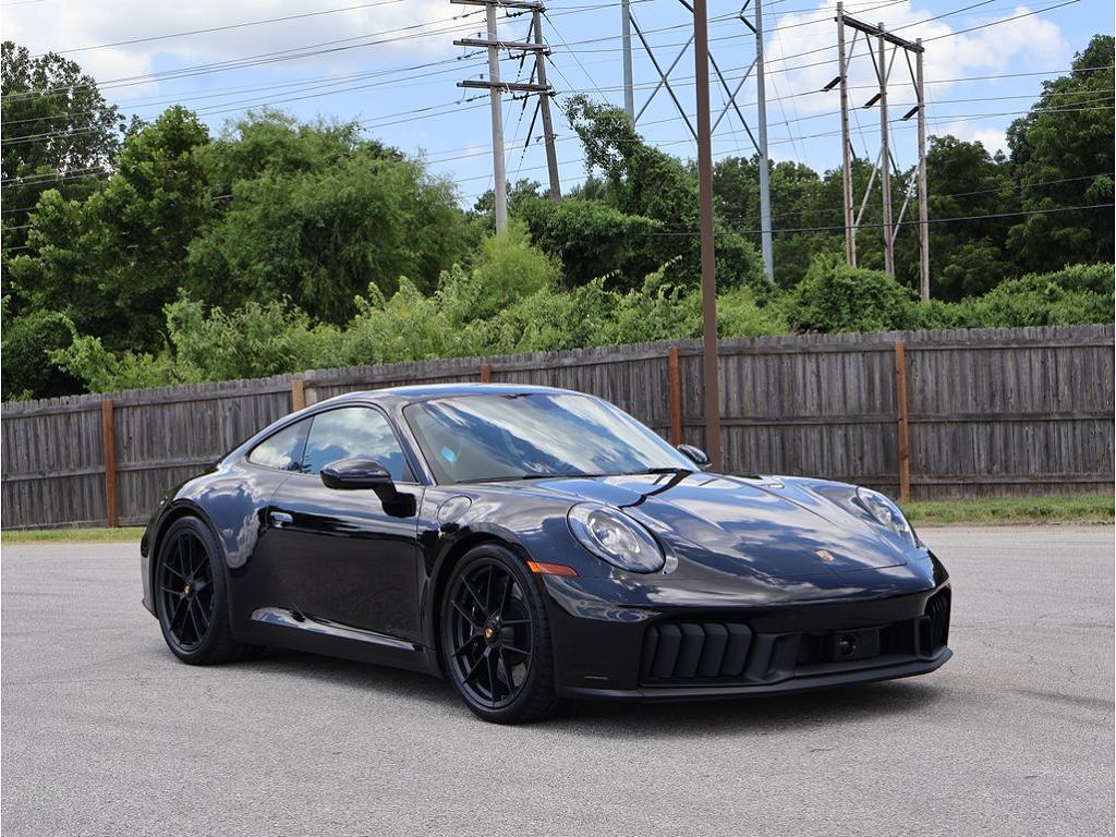 2025 Porsche 911 Carrera GTS