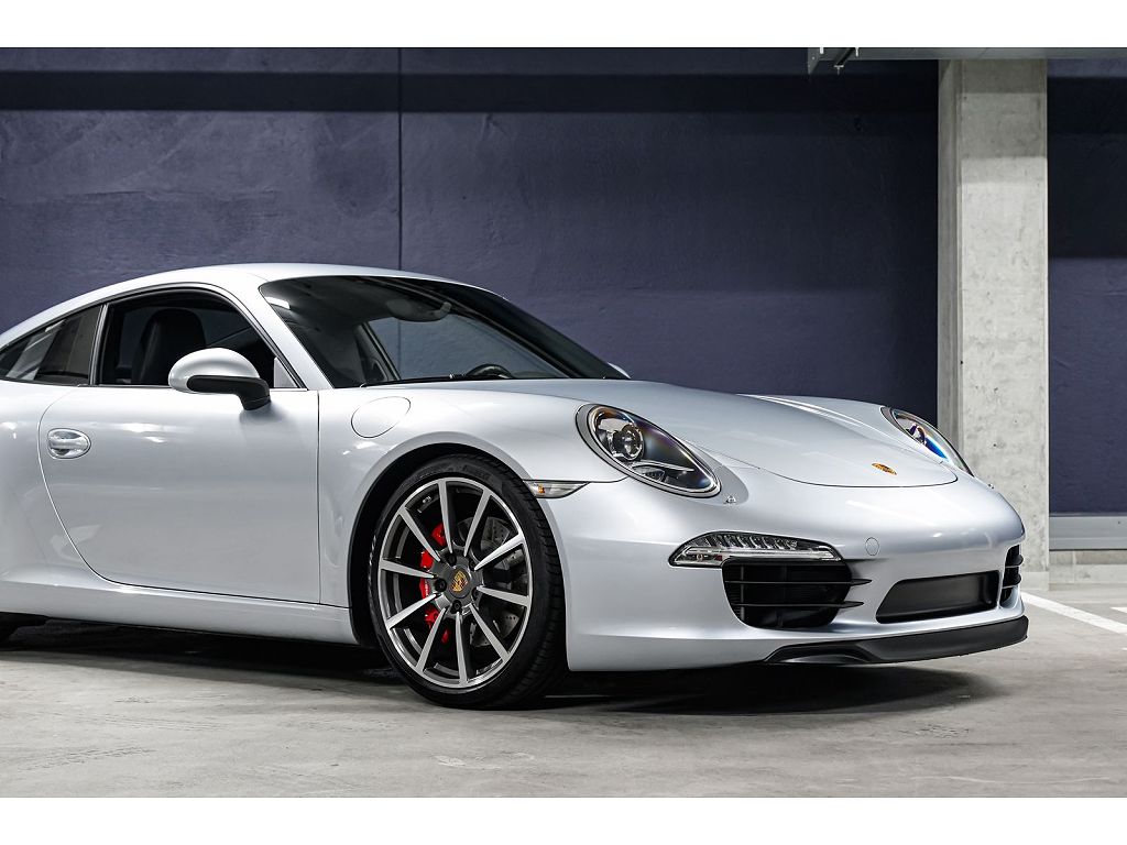 2016 Porsche 911 Carrera 4 GTS
