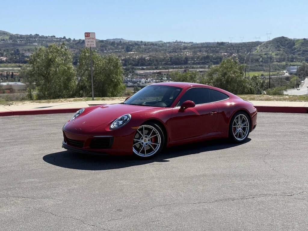 2019 Porsche 911 Carrera 4S