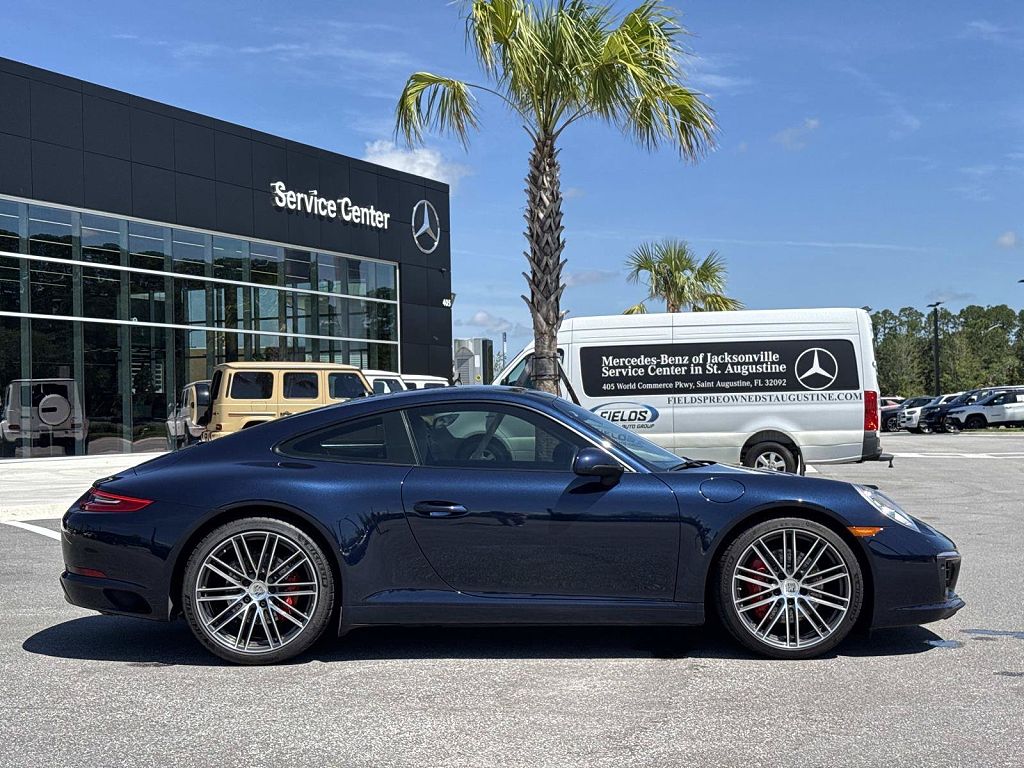 2019 Porsche 911 Carrera S
