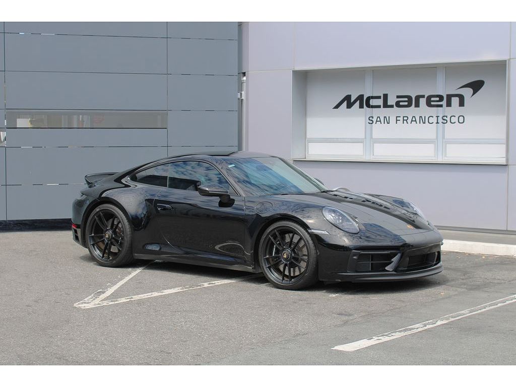 2022 Porsche 911 Carrera GTS