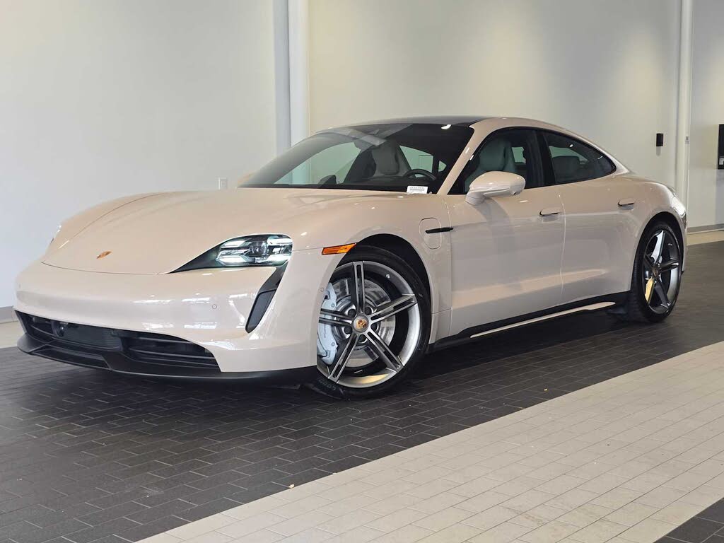 2024 Porsche Taycan photo 1