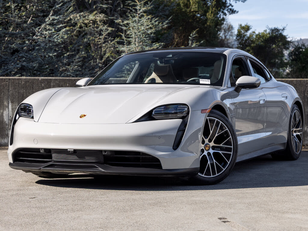 2023 Porsche Taycan photo 1