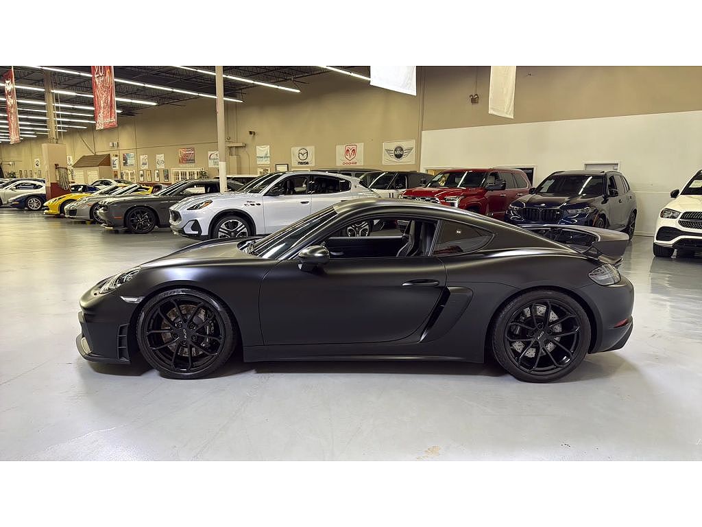 2021 Porsche 718 Cayman GT4