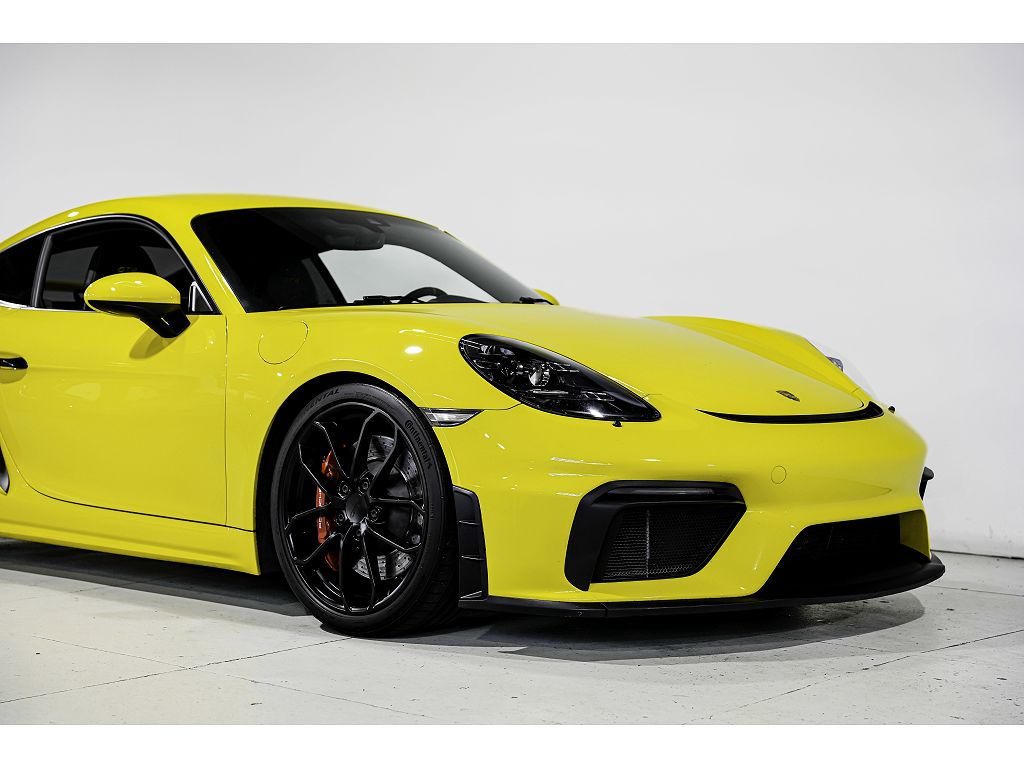 2020 Porsche 718 Cayman GT4