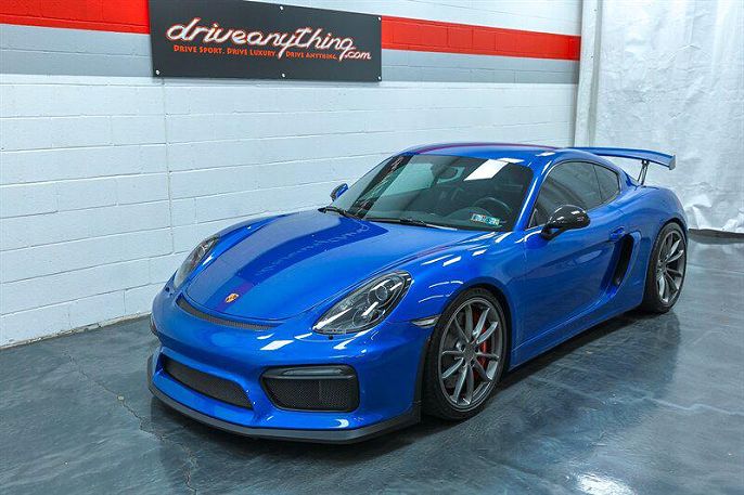 2016 Porsche Cayman GT4