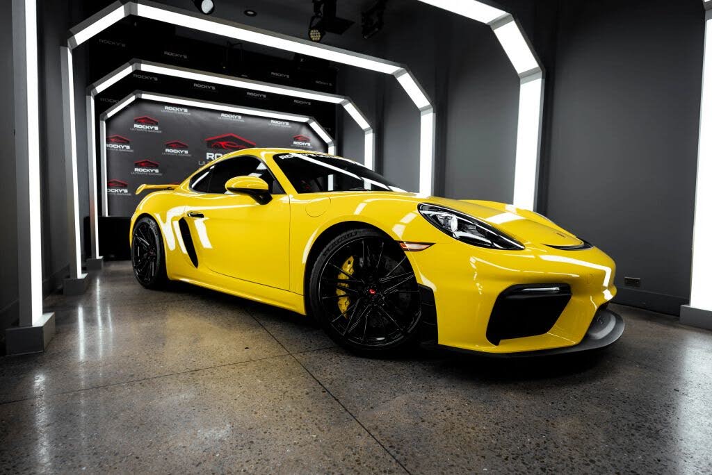 2021 Porsche 718 Cayman GT4