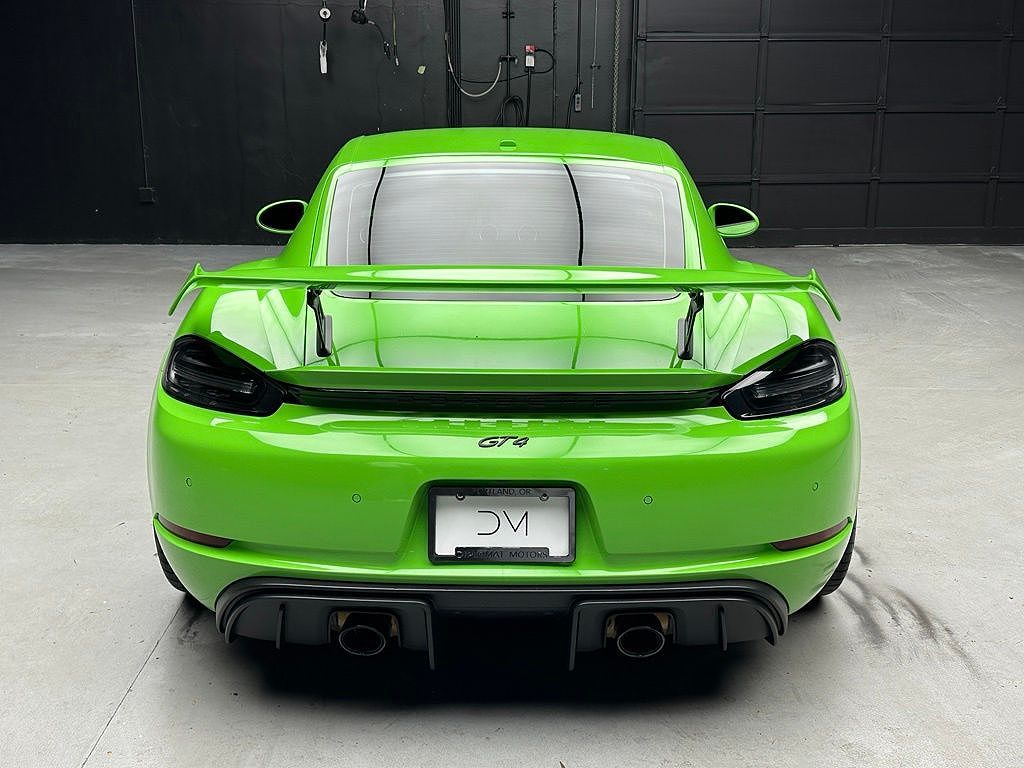 2023 Porsche 718 Cayman GT4