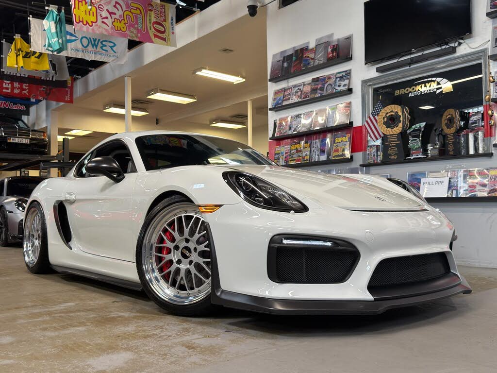 2016 Porsche Cayman GT4