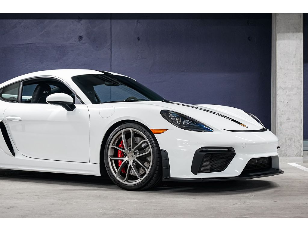 2021 Porsche 718 Cayman GT4