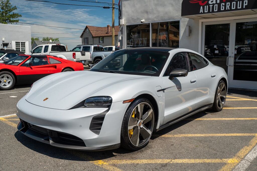2021 Porsche Taycan Turbo