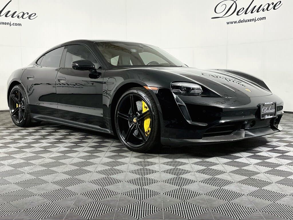 2022 Porsche Taycan Turbo S