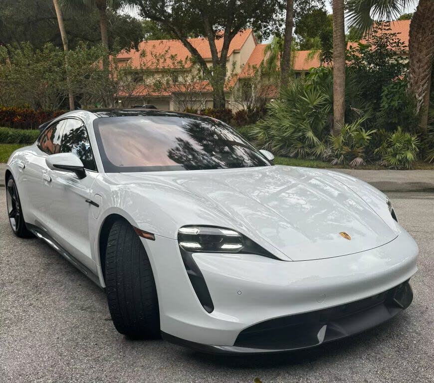 2021 Porsche Taycan Turbo