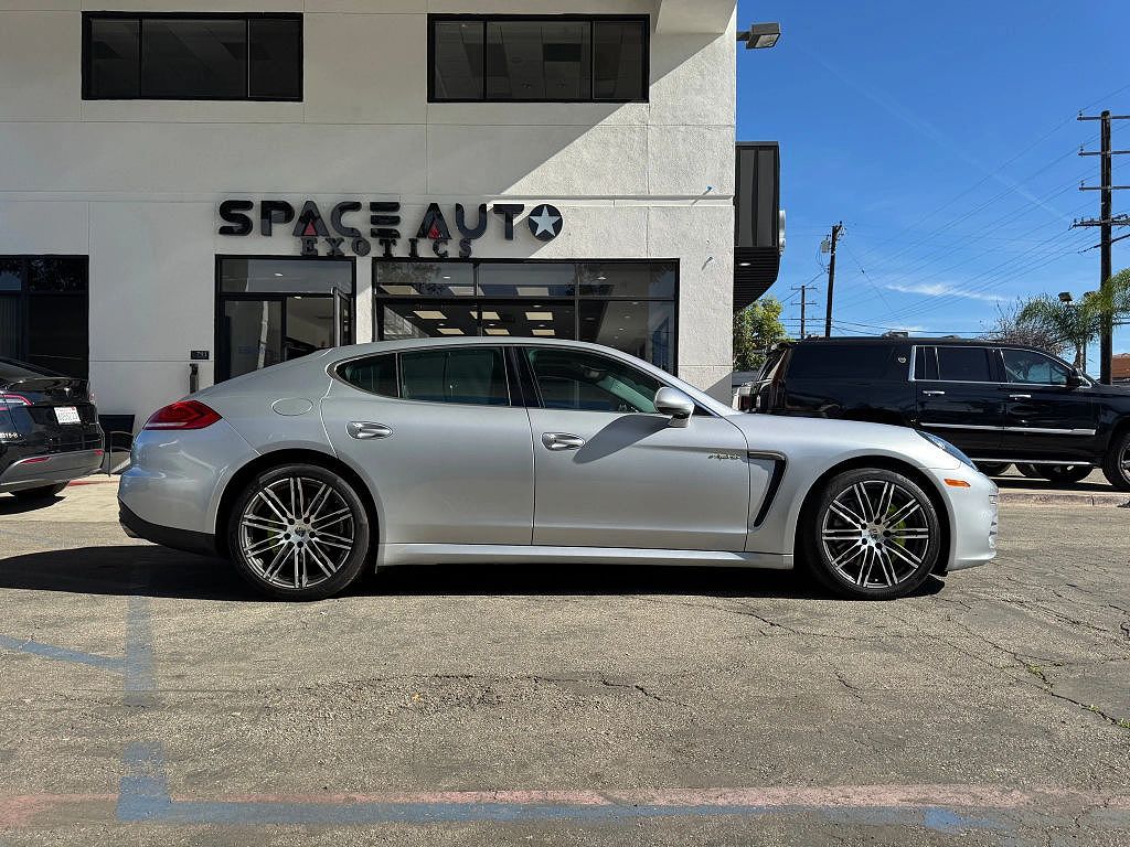 2016 Porsche Panamera S E-Hybrid