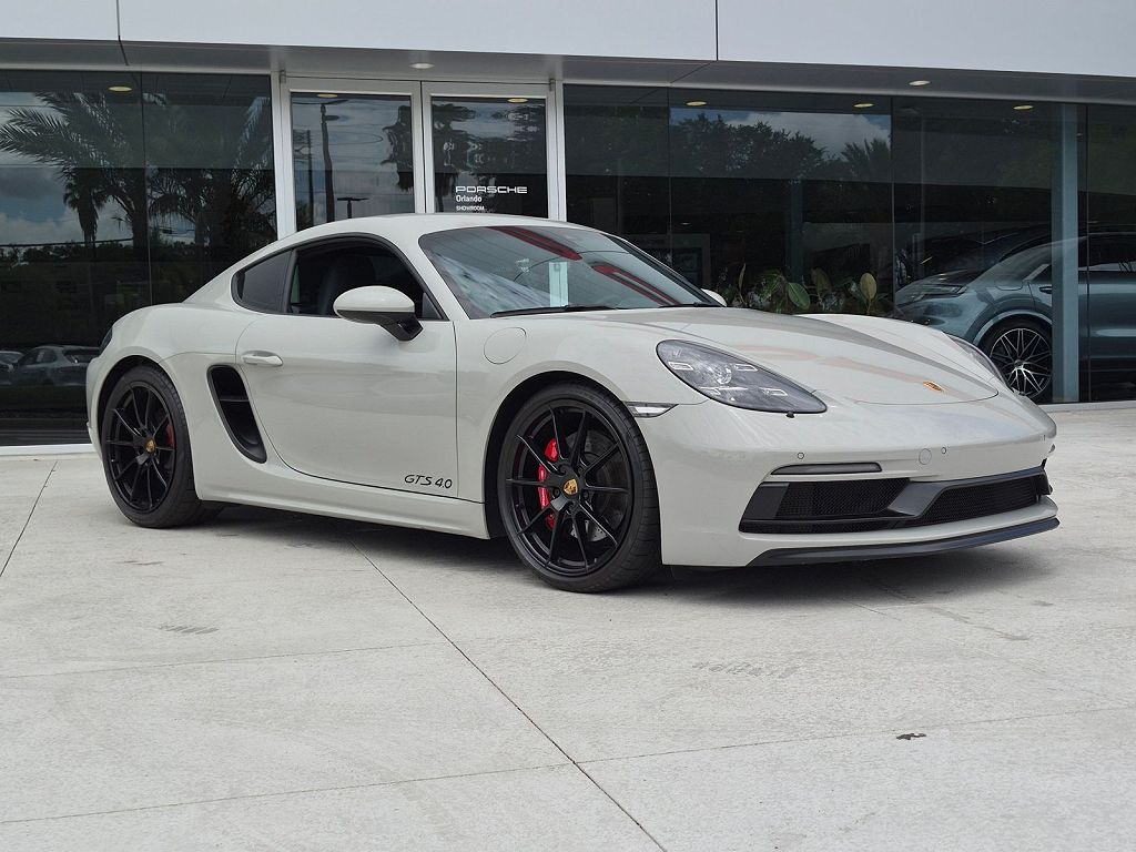 2022 Porsche 718 Cayman GTS 4.0