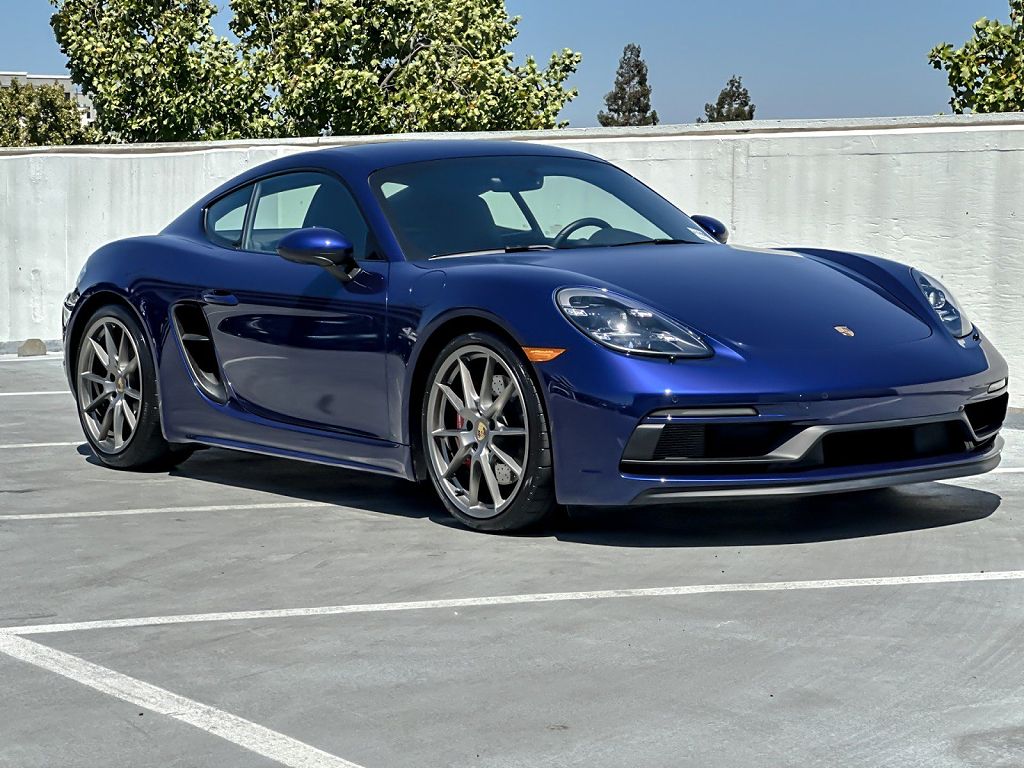 2025 Porsche 718 Cayman GTS 4.0