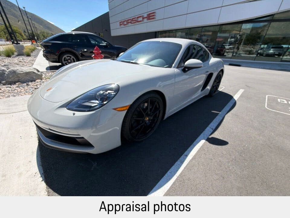 2025 Porsche 718 Cayman GTS 4.0