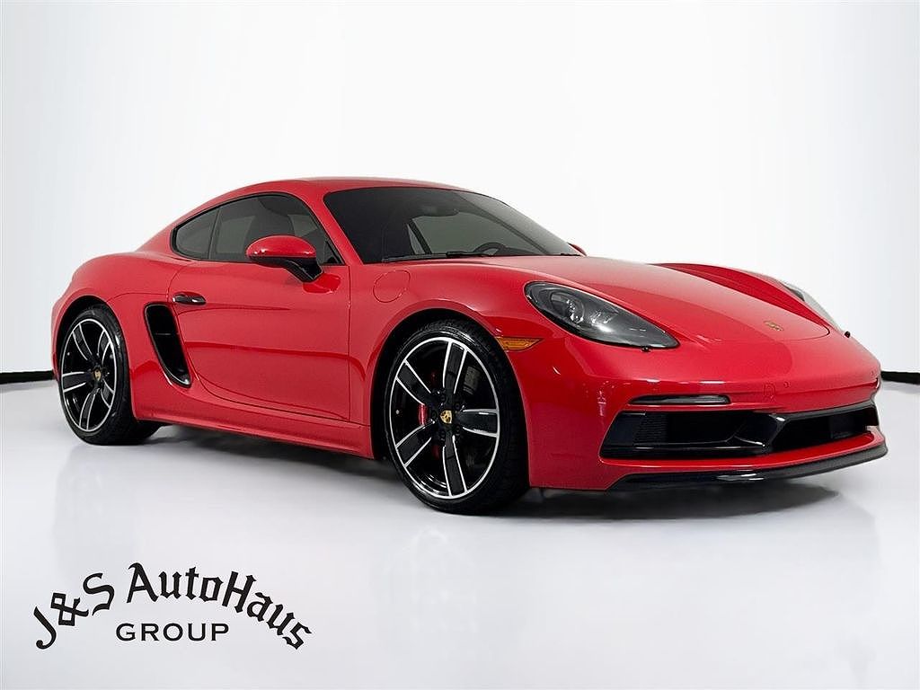 2025 Porsche 718 Cayman GTS 4.0