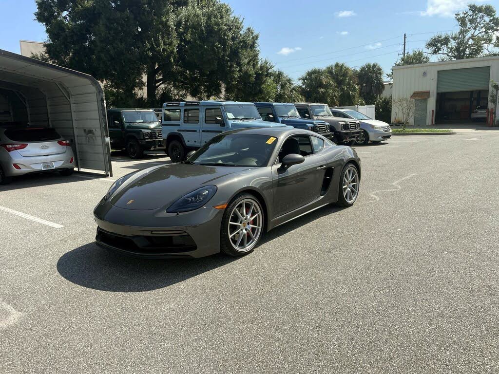 2025 Porsche 718 Cayman GTS 4.0