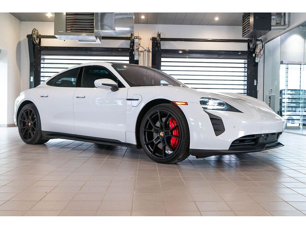 2023 Porsche Taycan GTS