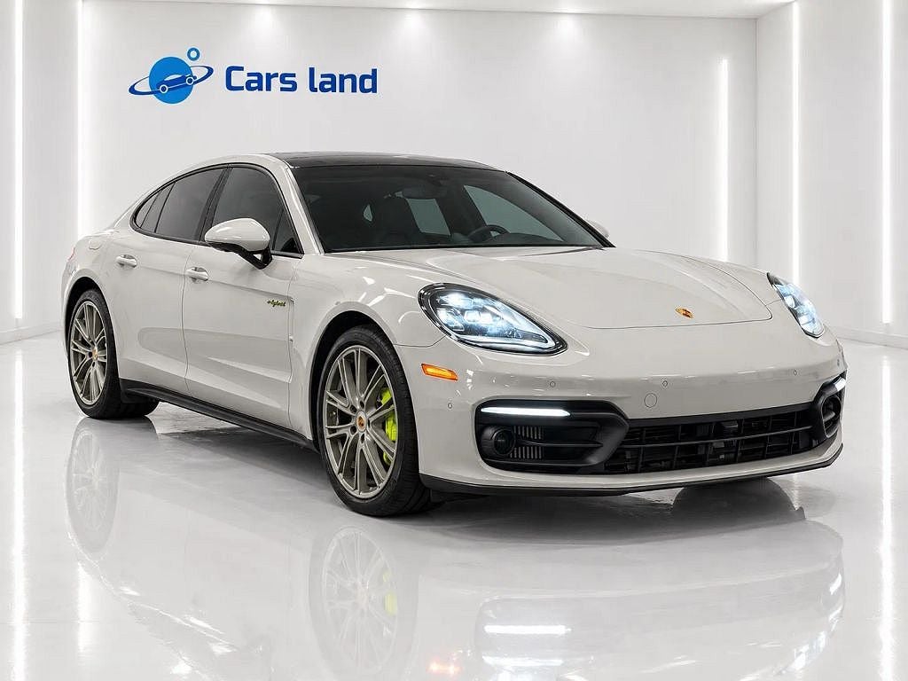 2022 Porsche Panamera 4 E-Hybrid