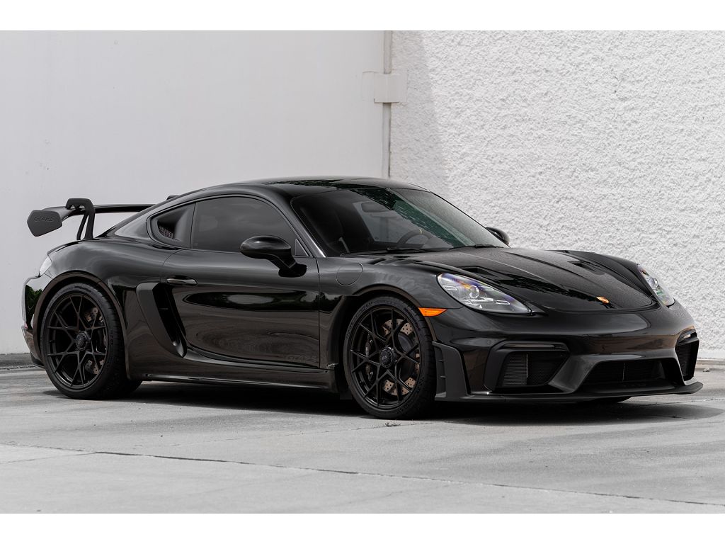 2024 Porsche 718 Cayman GT4 RS