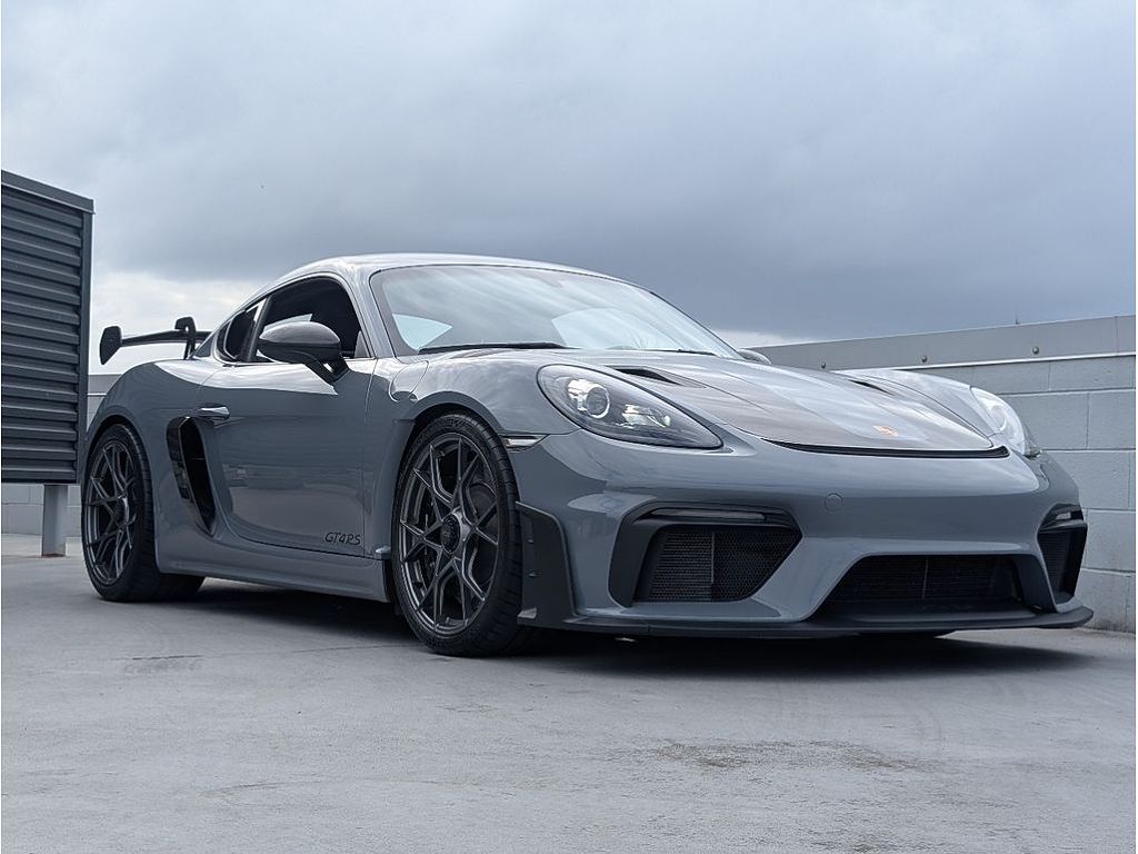 2023 Porsche 718 Cayman GT4 RS