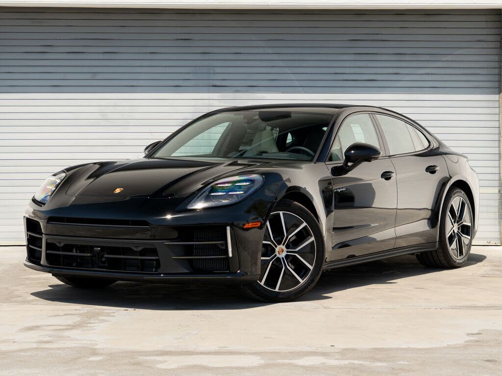 2026 Porsche Panamera 4 E-Hybrid