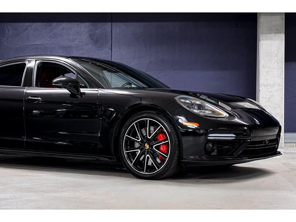 2018 Porsche Panamera Turbo
