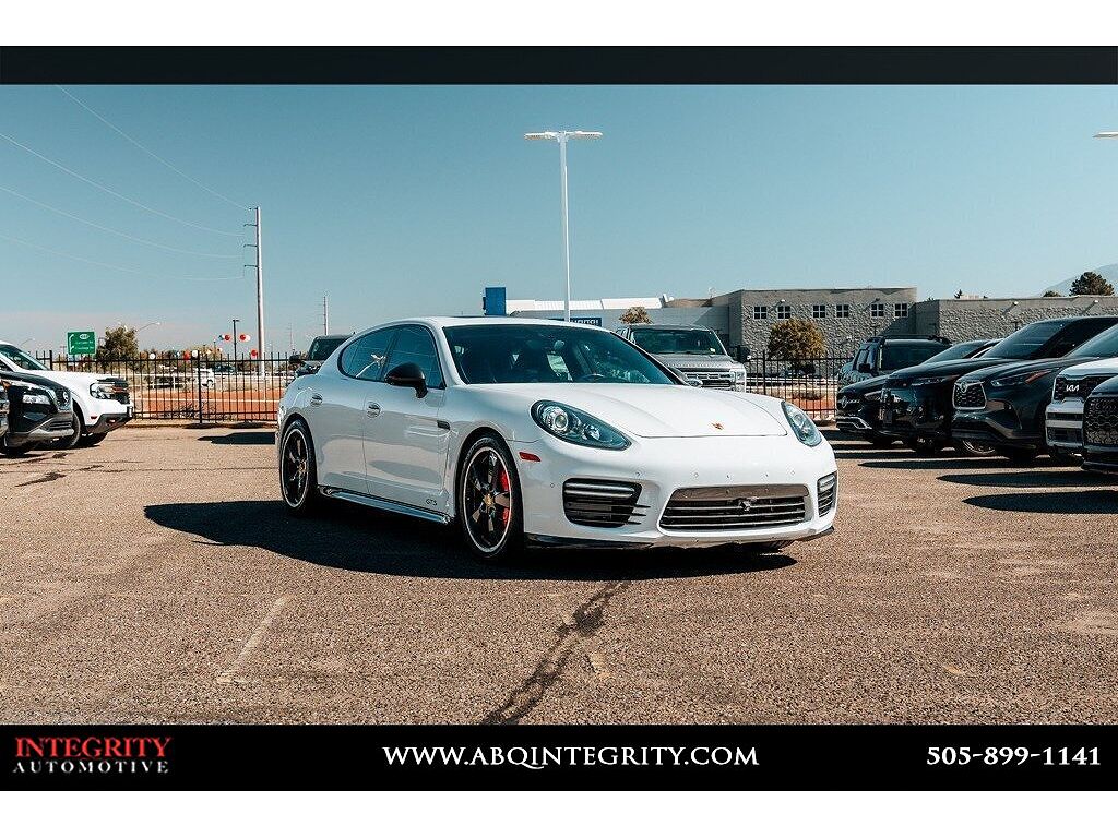 2016 Porsche Panamera GTS