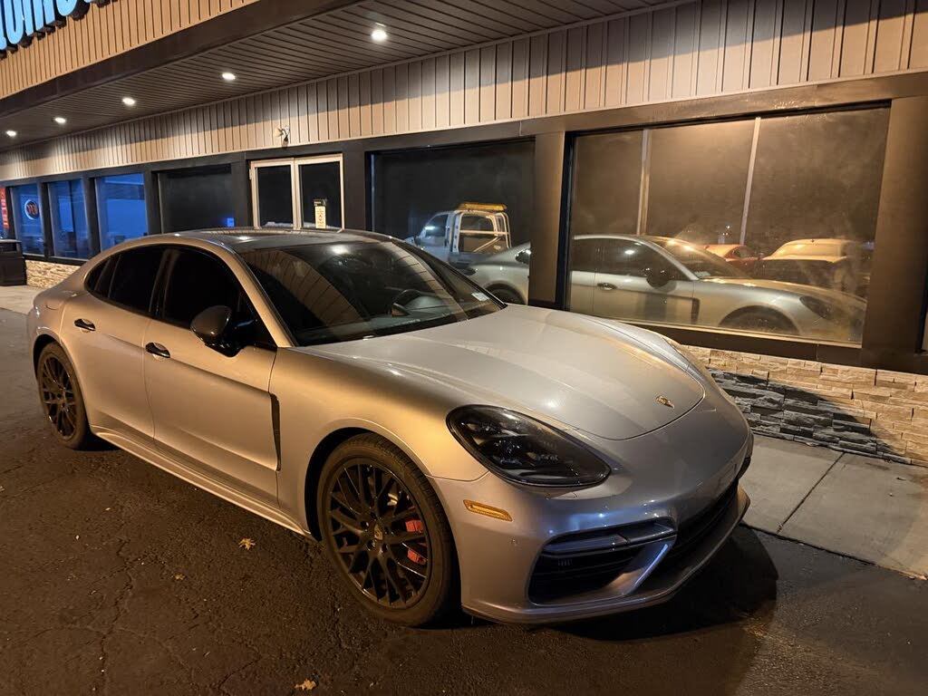 2018 Porsche Panamera Turbo