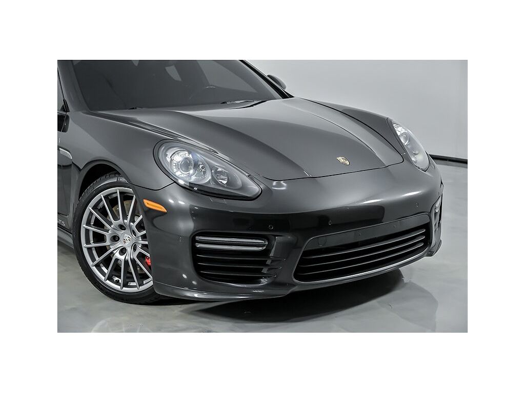 2015 Porsche Panamera GTS