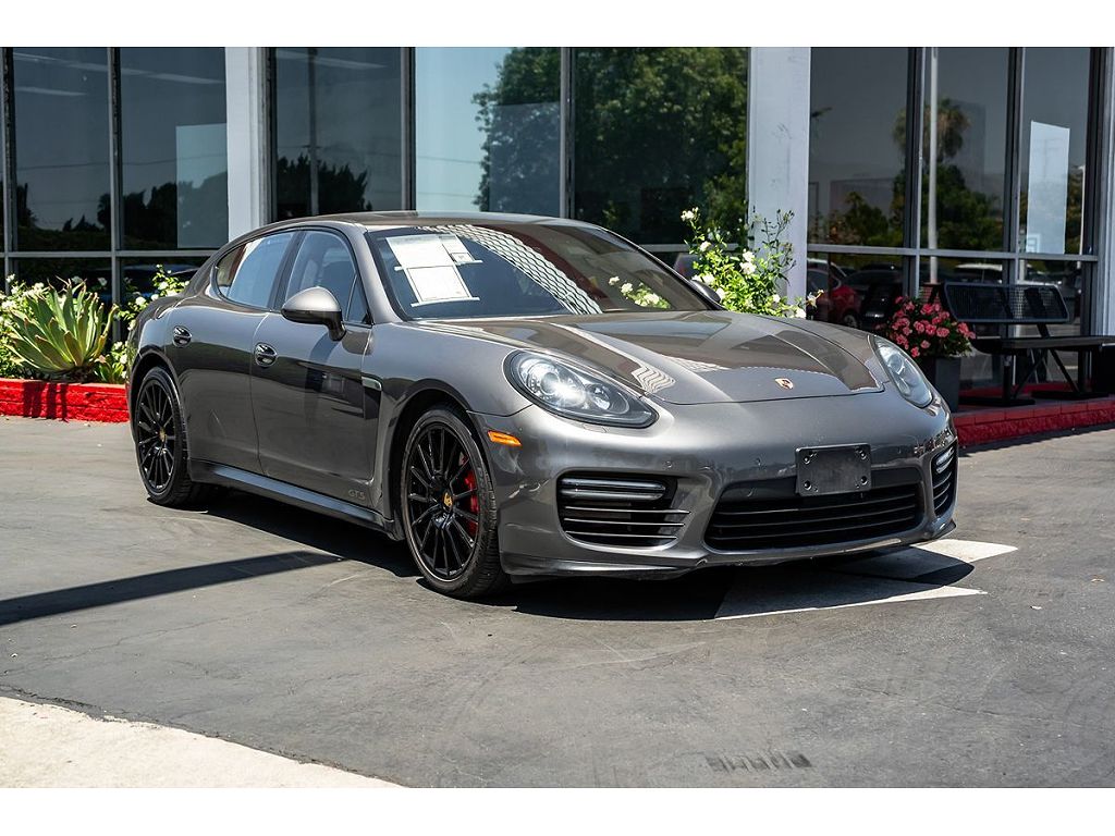 2016 Porsche Panamera