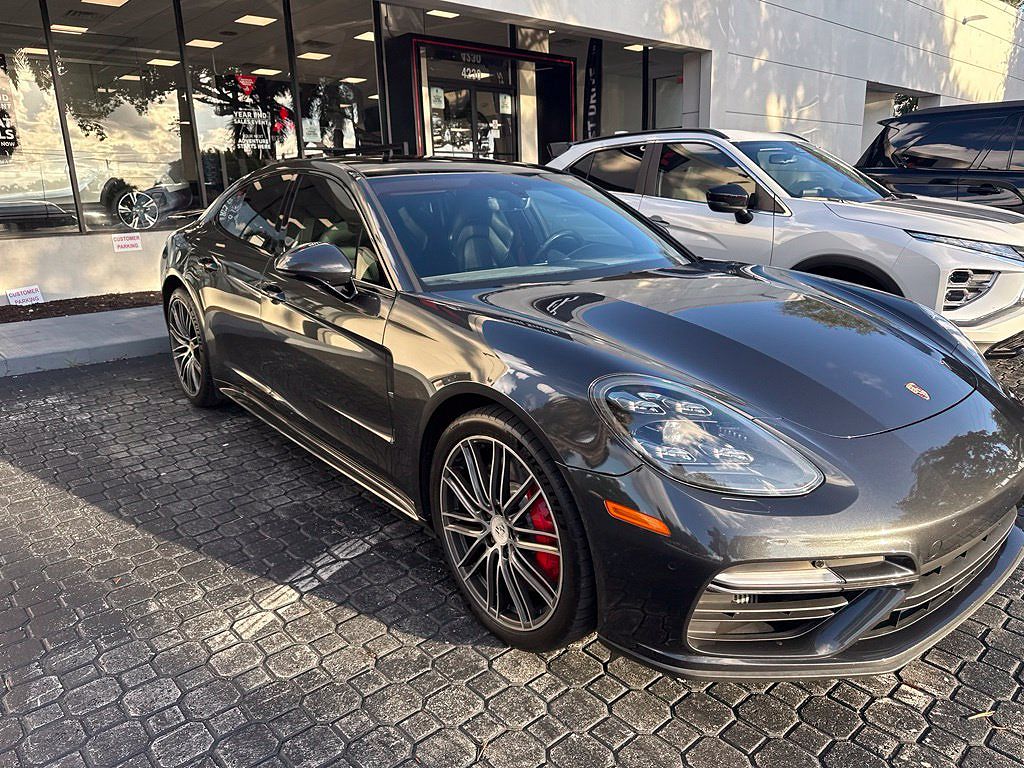 2019 Porsche Panamera Turbo