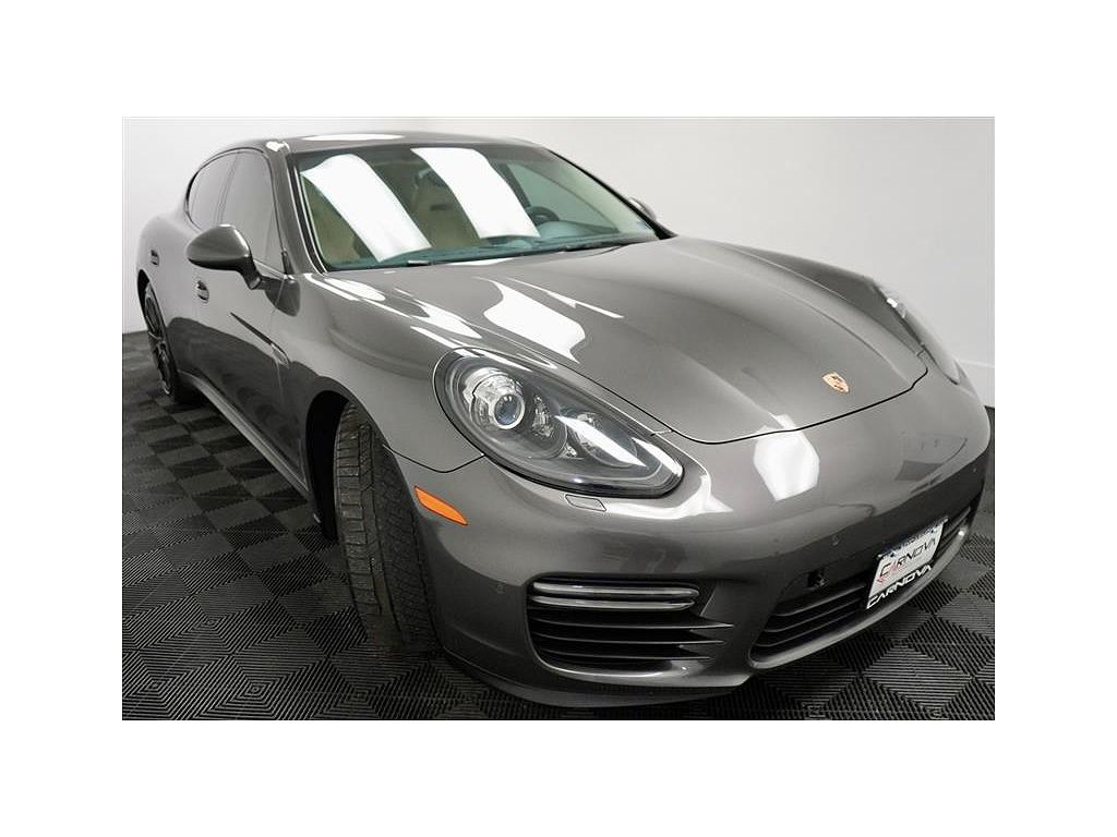 2014 Porsche Panamera GTS