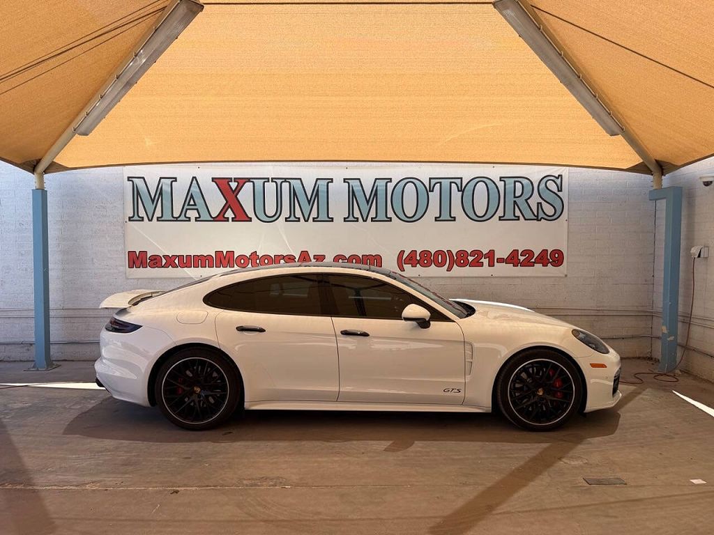 2019 Porsche Panamera GTS