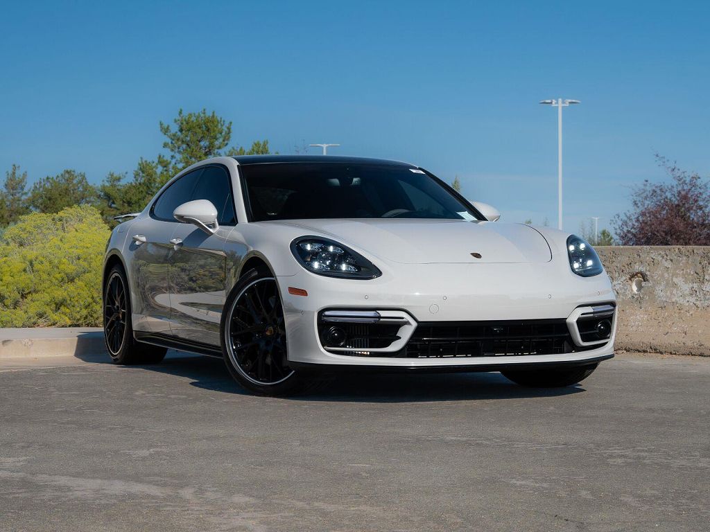 2023 Porsche Panamera GTS