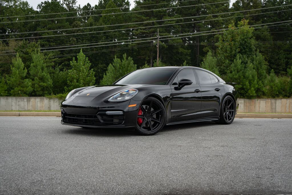 2020 Porsche Panamera GTS