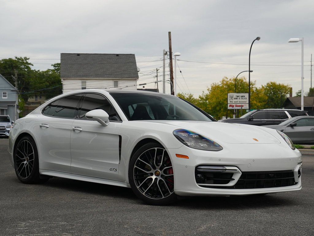 2021 Porsche Panamera GTS