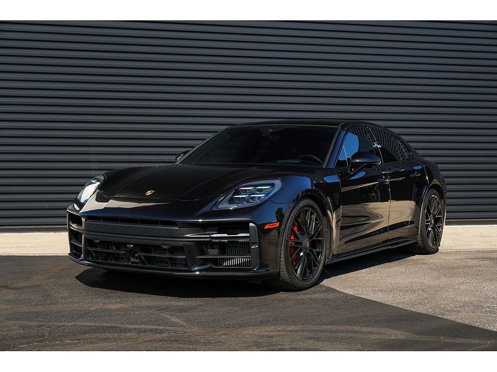 2026 Porsche Panamera GTS