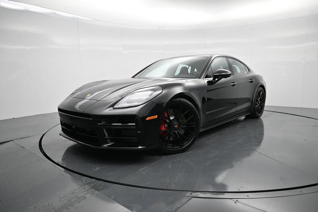 2026 Porsche Panamera GTS