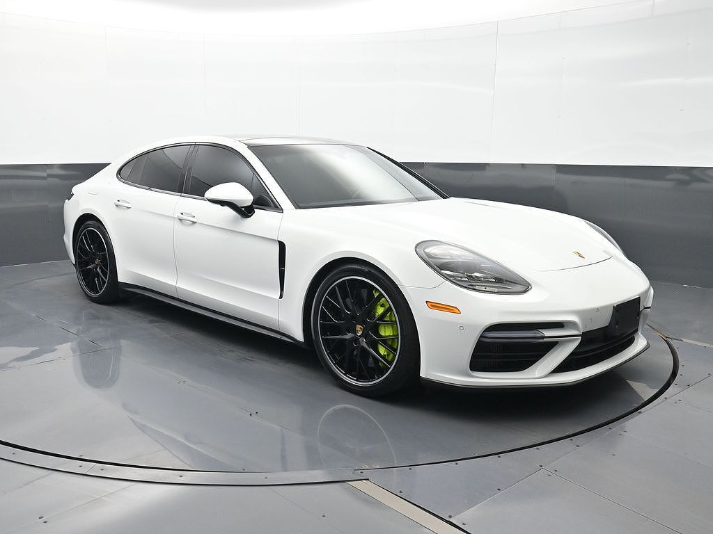 2019 Porsche Panamera Turbo S E-Hybrid