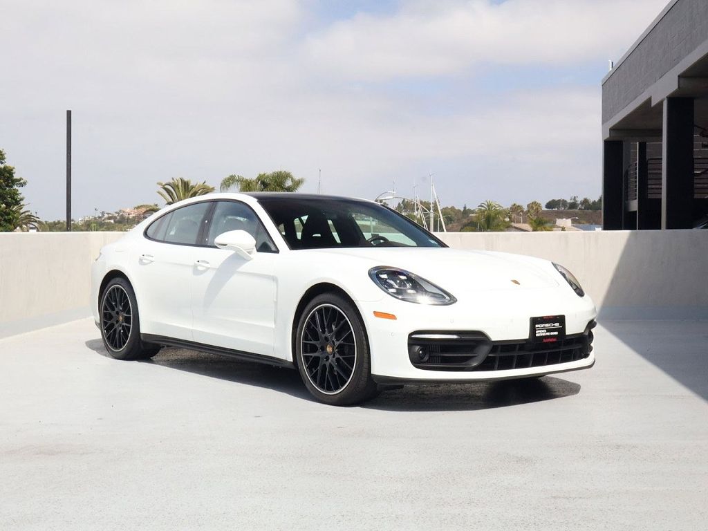 2023 Porsche Panamera Platinum Edition