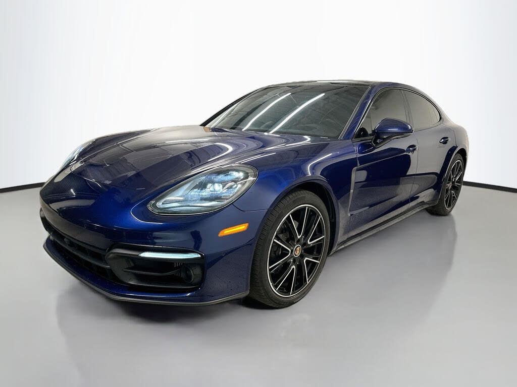 2023 Porsche Panamera 4 Platinum Edition