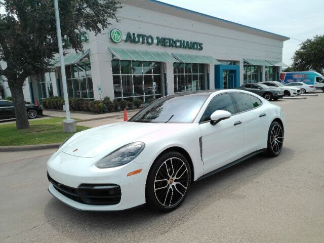 2022 Porsche Panamera